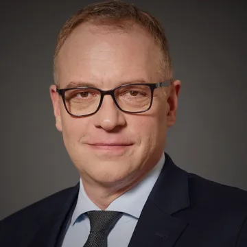 Jens Uwe Schneider — Recruiter, Berater und Coach für die Immobilien- und Finanzdienstleistungsbranche bei CYKIDO